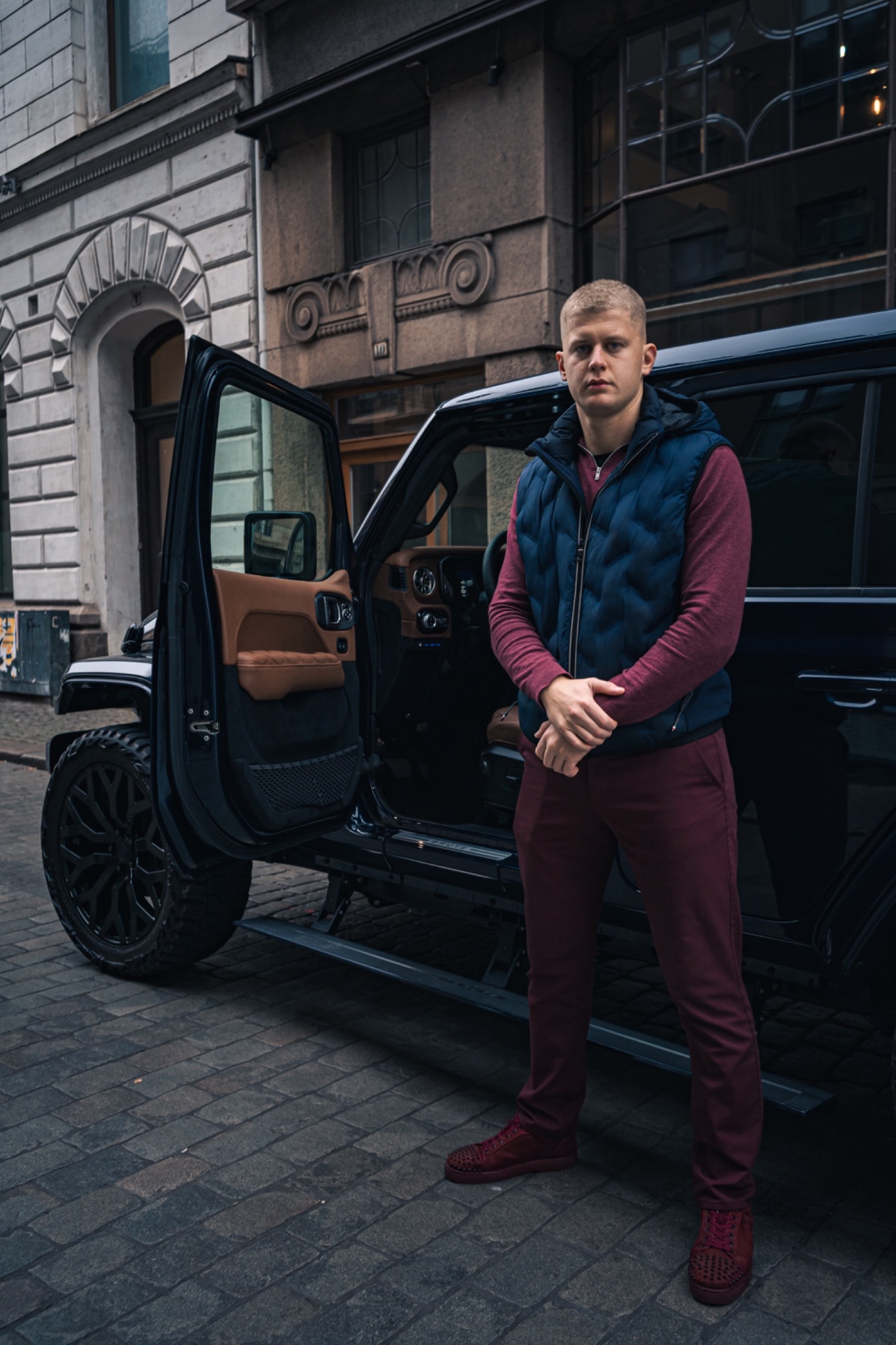 Nordic Motors representative beside a BRUTE Jeep
